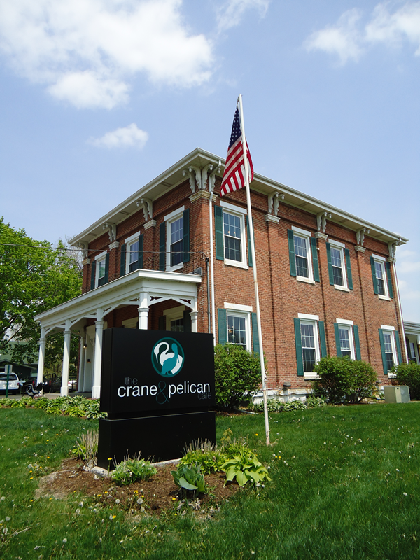 to Crane and Pelican Cafe, LeClaire, Iowa Casual Dining with a